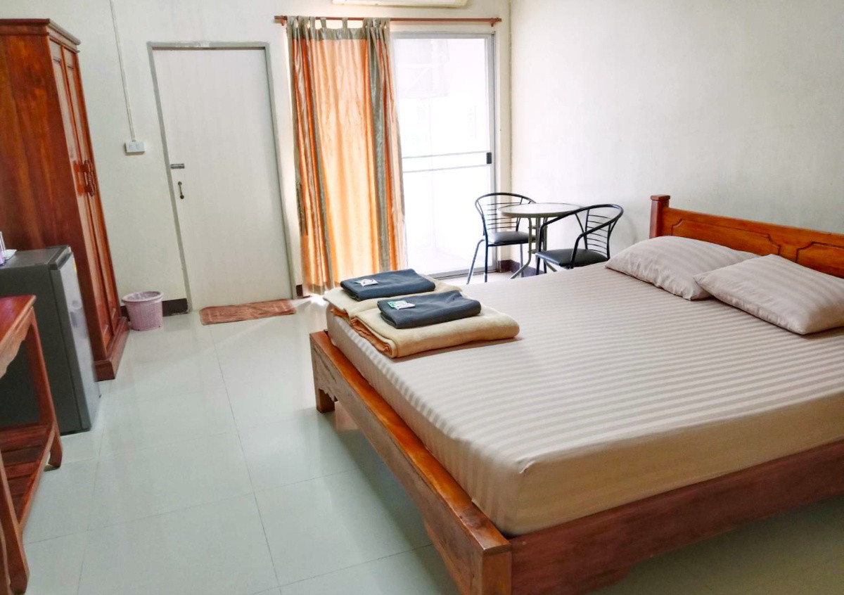 1 Bed Condo — photo 5