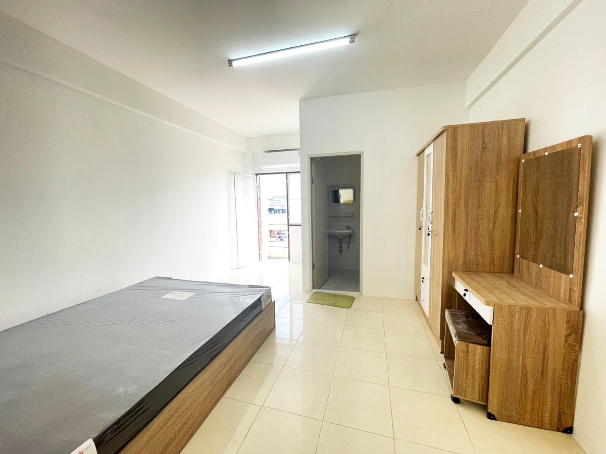 1 Bed Condo — photo 5