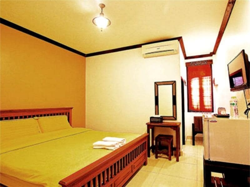 1 Bed Condo — photo 4