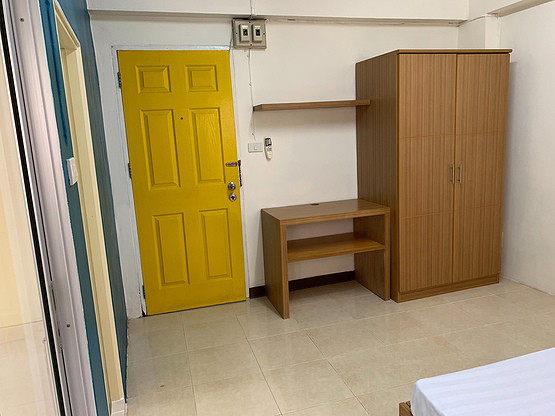 1 Bed Condo · Huai Khwang, bangkok — photo 2