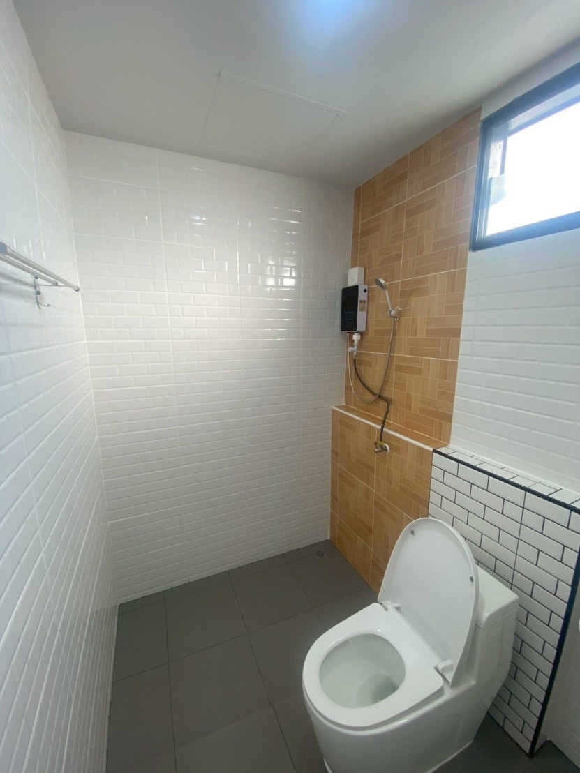 1 Bed Condo — photo 4