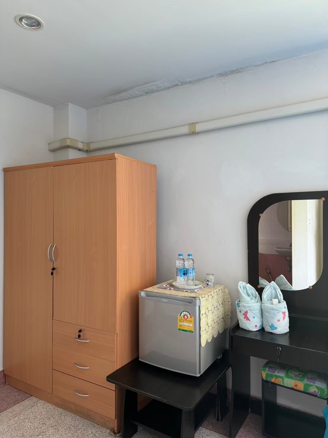 1 Bed Condo — photo 2
