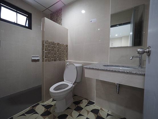 1 Bed Condo · Watthana, bangkok — photo 5