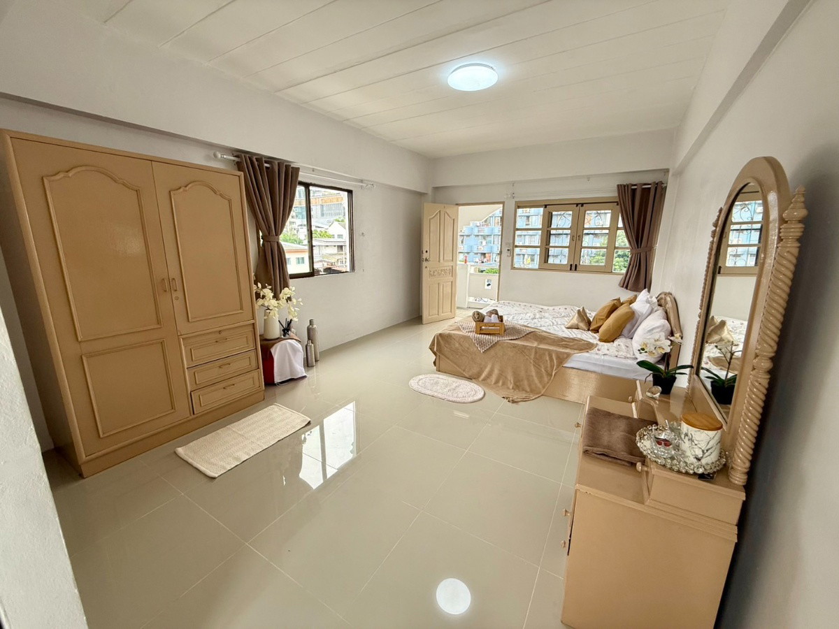 1 Bed Condo · Bang Sue, bangkok — photo 2