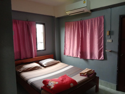 1 Bed Condo — photo 2