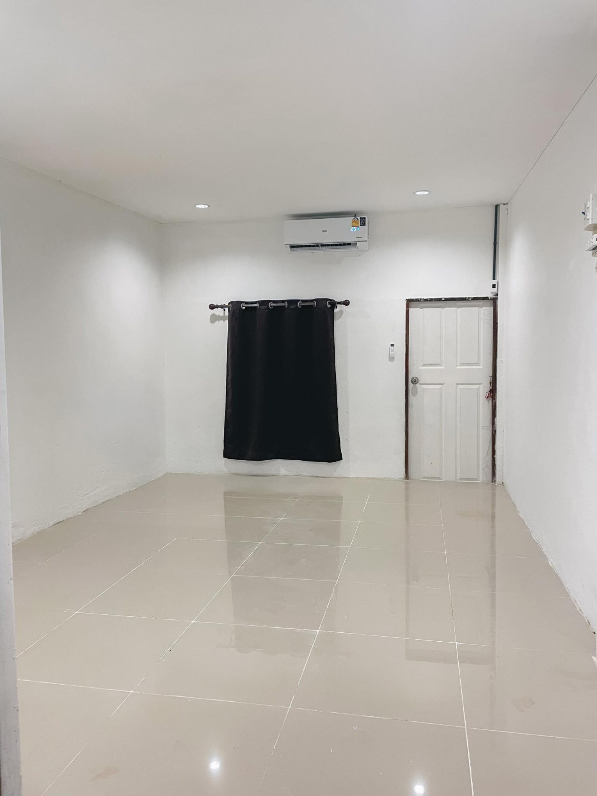 1 Bed Condo — photo 3