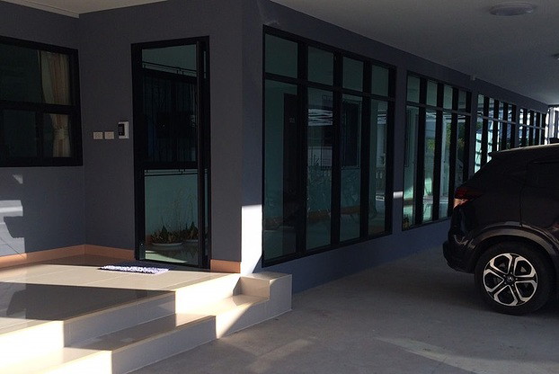 1 Bed Condo — photo 4