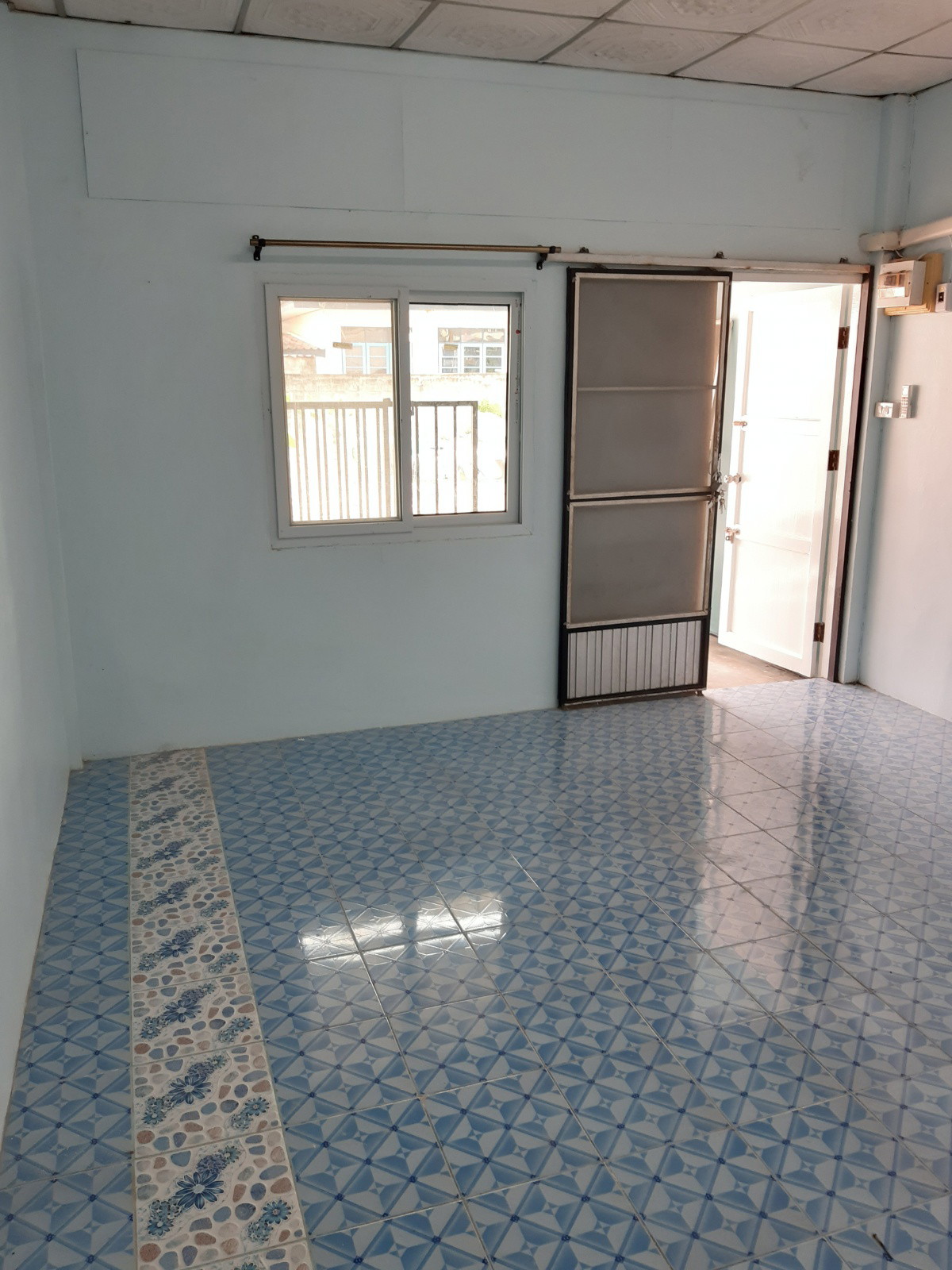 1 Bed Condo · Mueang Chon Buri, chon_buri — photo 2