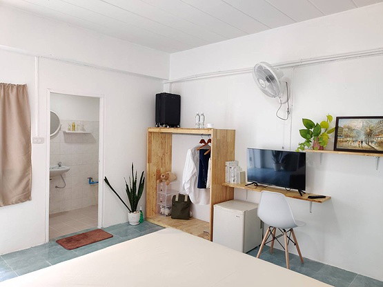 1 Bed Condo — photo 5