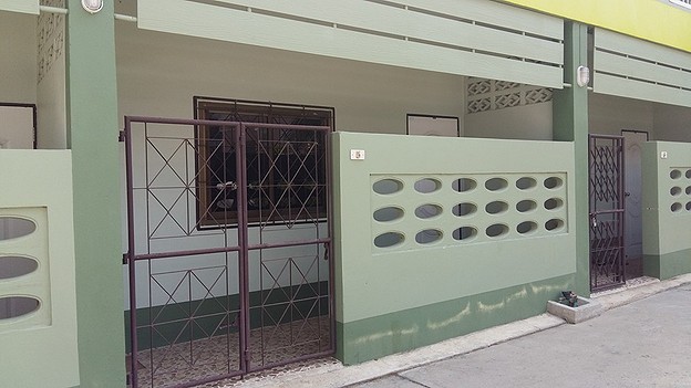 1 Bed Condo — photo 2