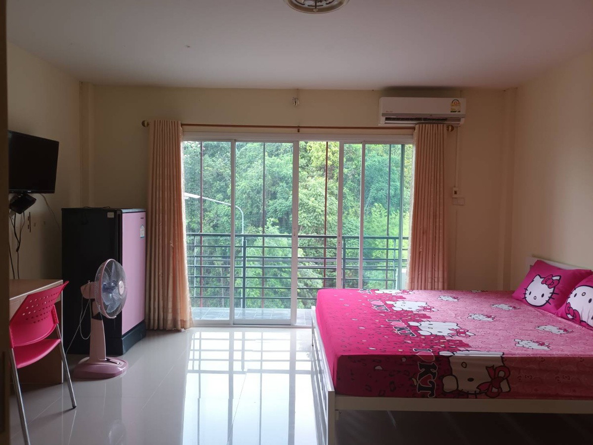 1 Bed Condo — photo 3