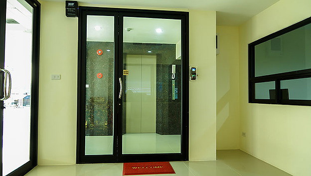 1 Bed Condo · Yan Nawa, bangkok — photo 2
