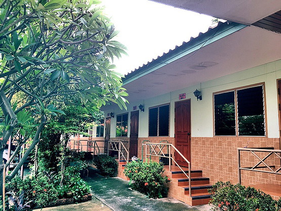 1 Bed Condo — photo 2