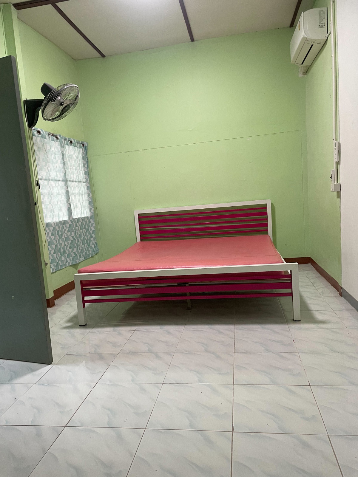 1 Bed Condo — photo 4