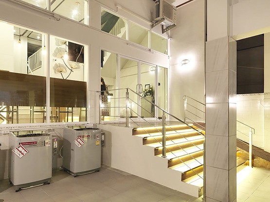 1 Bed Condo · Khlong Toei, bangkok — photo 2