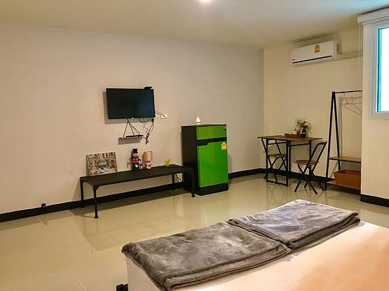 1 Bed Condo — photo 3