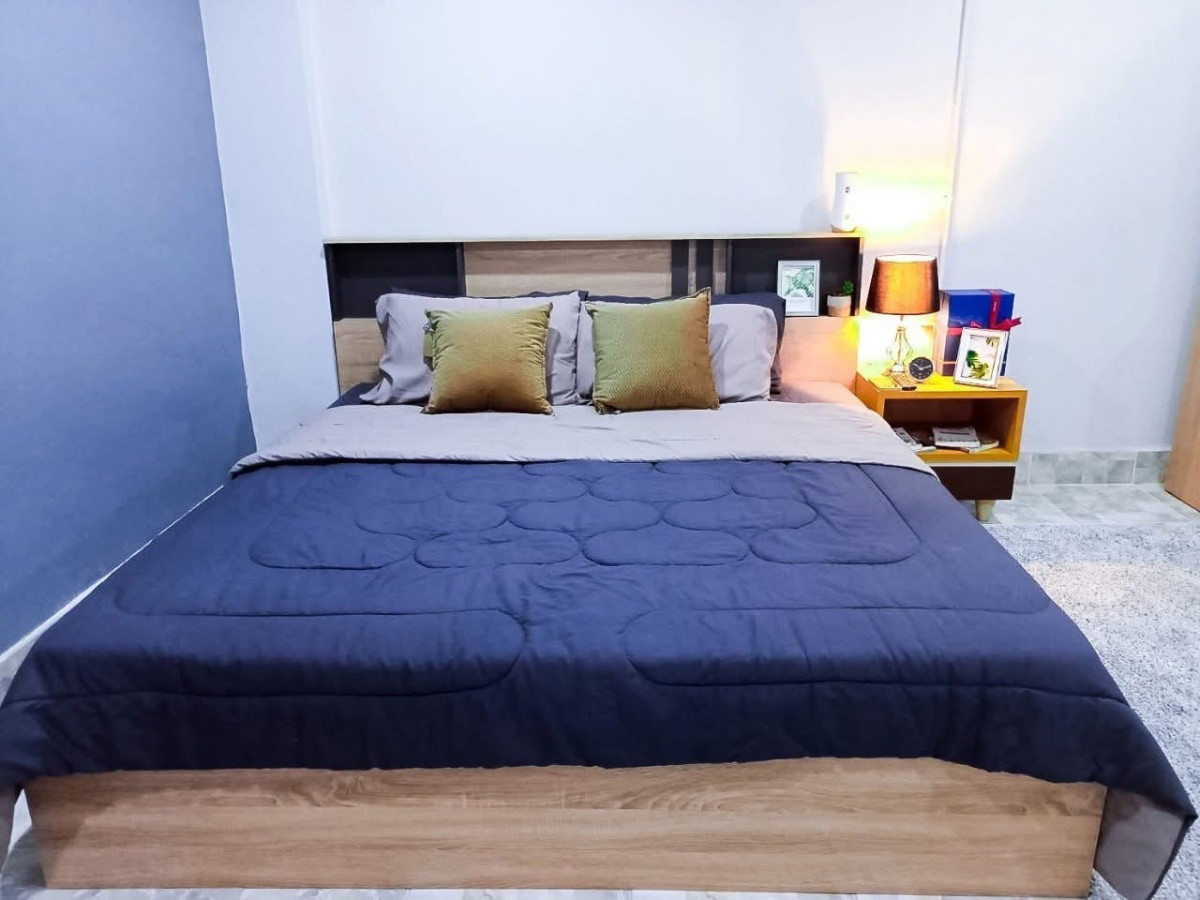 1 Bed Condo — photo 3