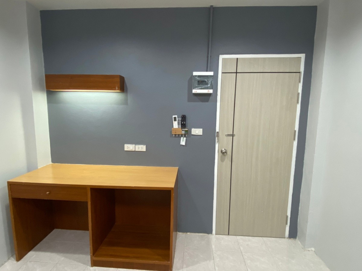 1 Bed Condo — photo 4