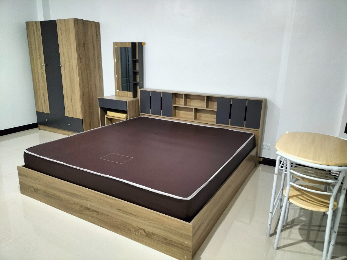 1 Bed Condo — photo 4