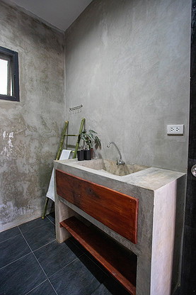 1 Bed Condo — photo 2