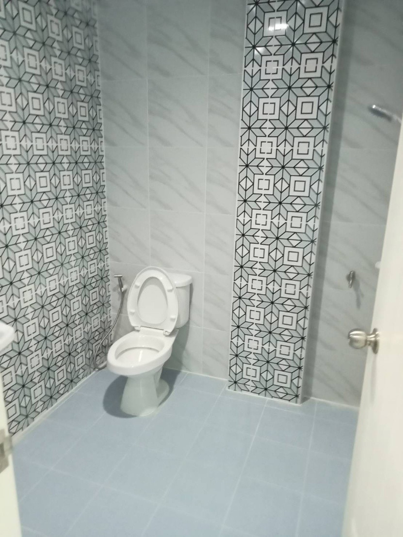 1 Bed Condo — photo 3