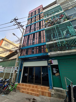 Condo · Sathon, bangkok — photo 1