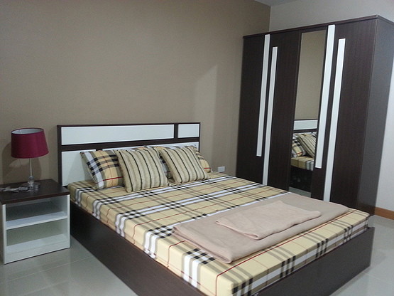 1 Bed Condo · Huai Khwang, bangkok — photo 2