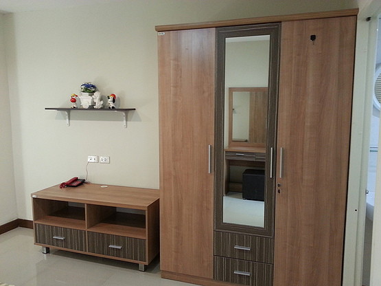 1 Bed Condo · Huai Khwang, bangkok — photo 3