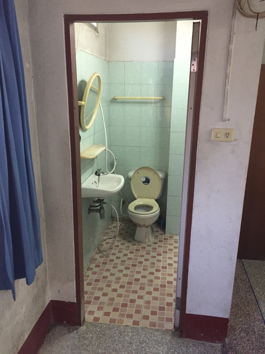 1 Bed Condo — photo 3