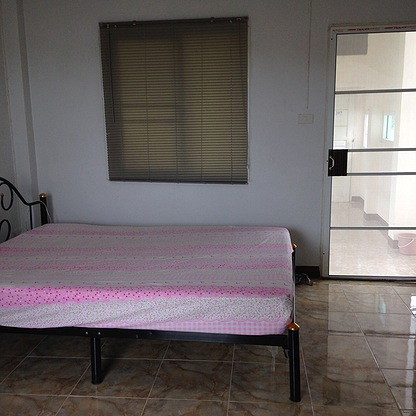1 Bed Condo — photo 2