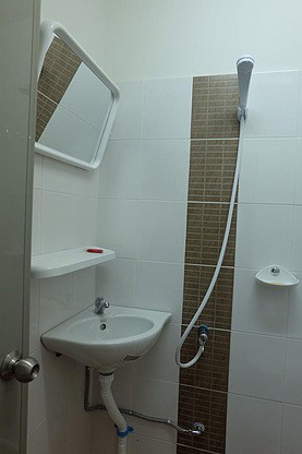 1 Bed Condo — photo 4