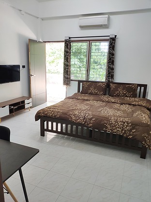 1 Bed Condo — photo 2