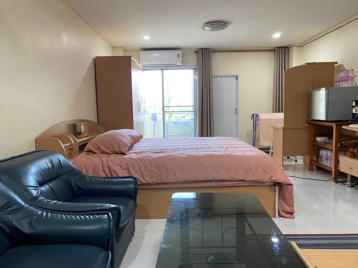 1 Bed Condo — photo 1