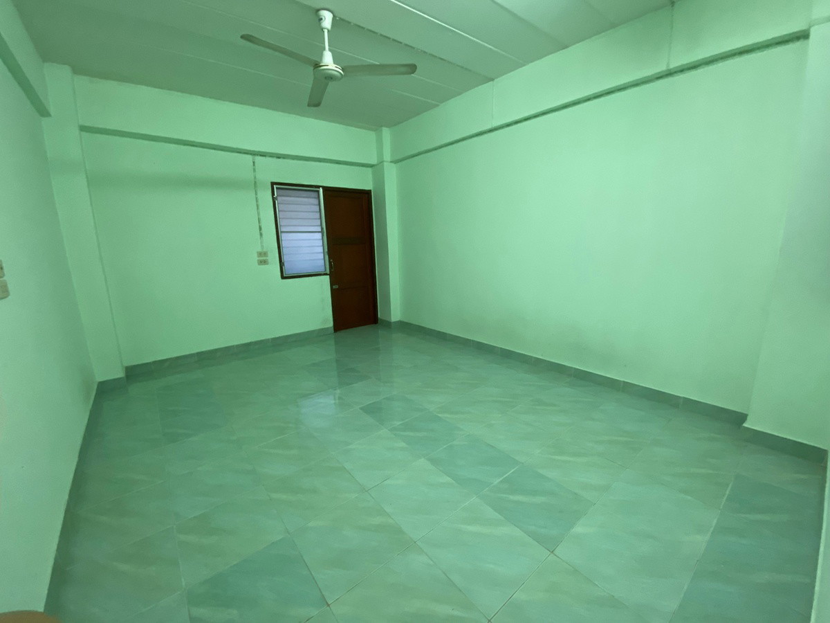 Condo · pathum_thani — photo 2