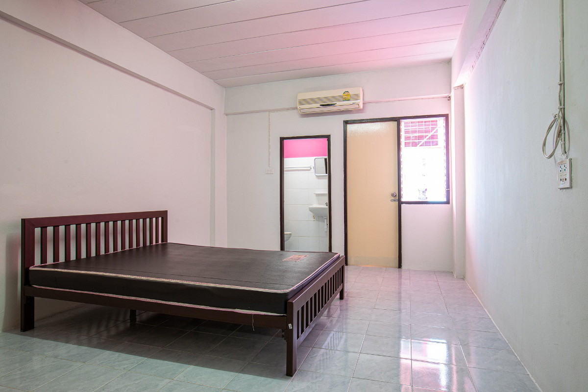 1 Bed Condo · Wang Thonglang, bangkok — photo 2