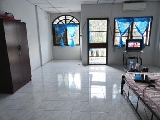 1 Bed Condo — photo 4