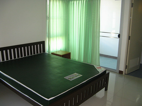 Condo — photo 2