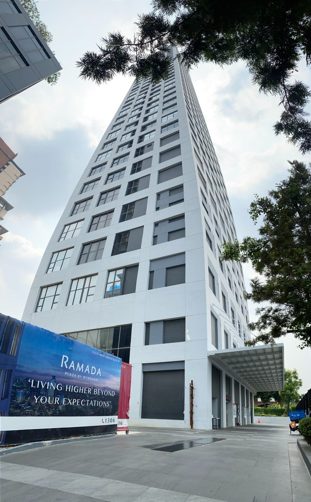 1 Bed Condo · Khlong Toei, bangkok — photo 1