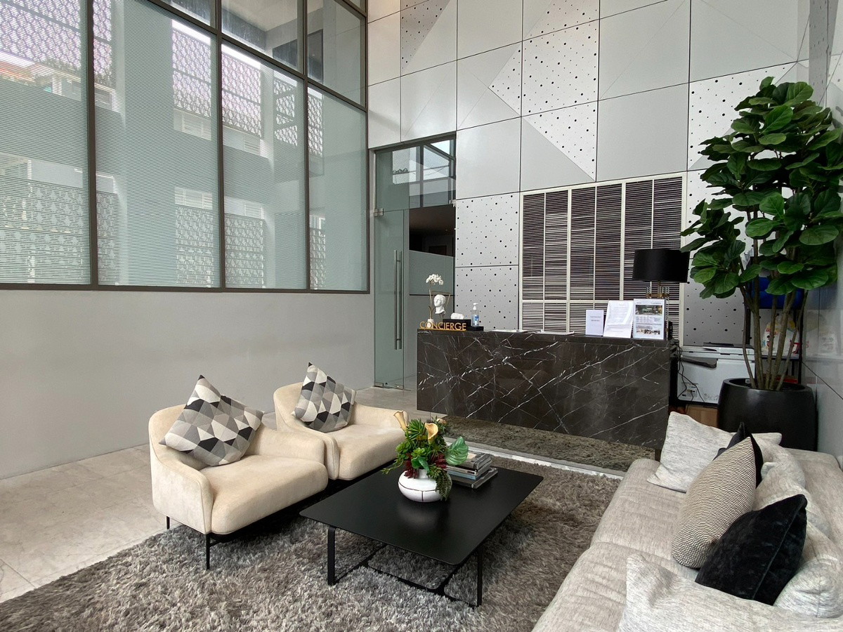 1 Bed Condo · Khlong Toei, bangkok — photo 3