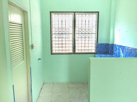 1 Bed Condo — photo 2