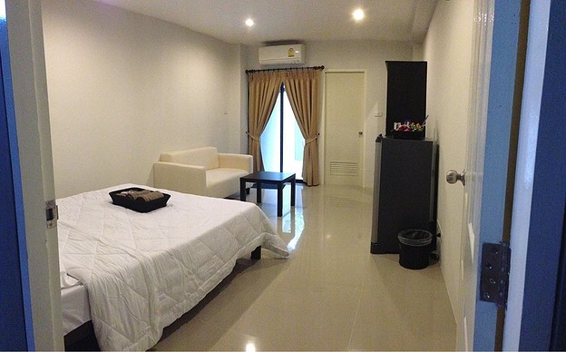 Condo · Mueang Chon Buri, chon_buri — photo 1