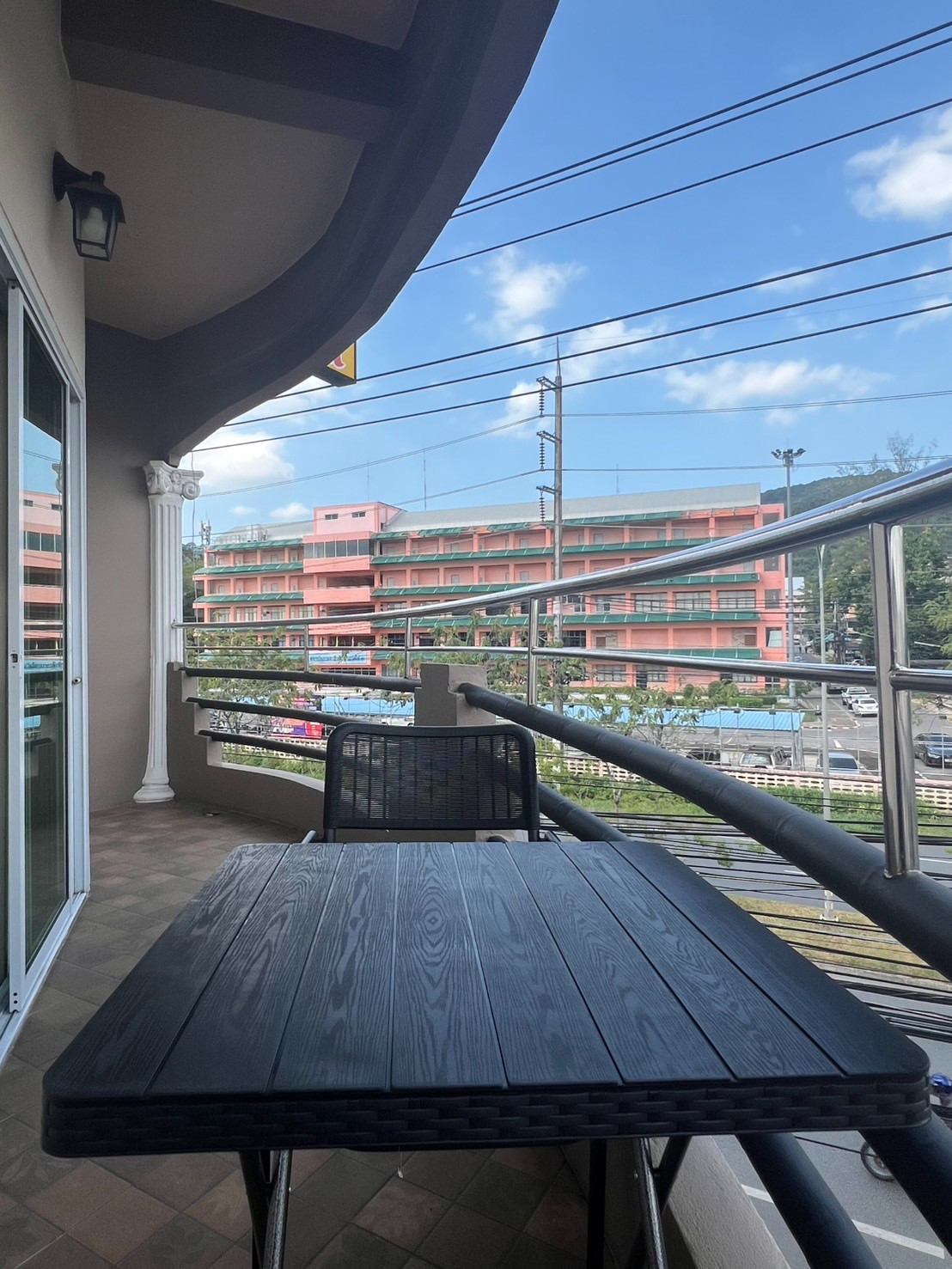 1 Bed Condo — photo 1
