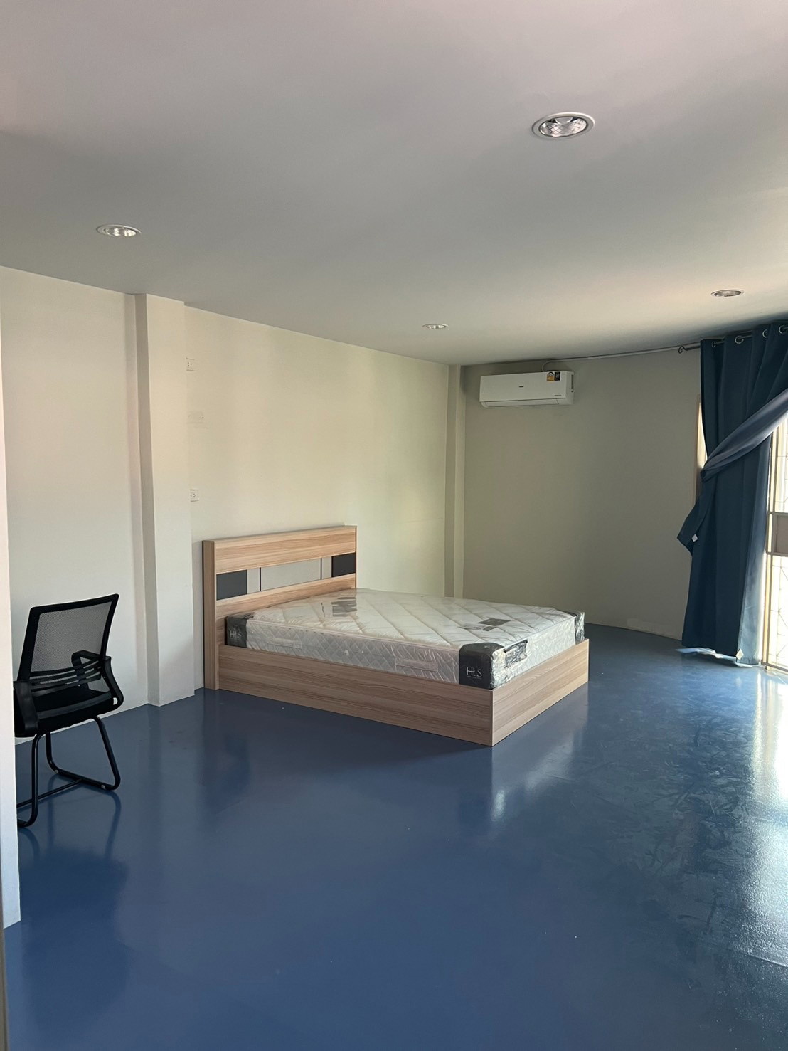 1 Bed Condo — photo 5