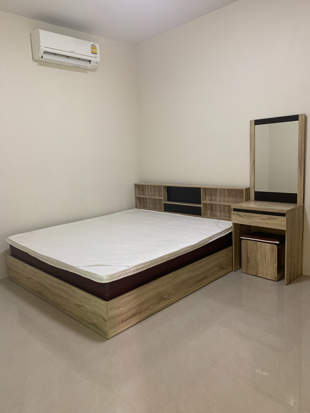 1 Bed Condo — photo 3
