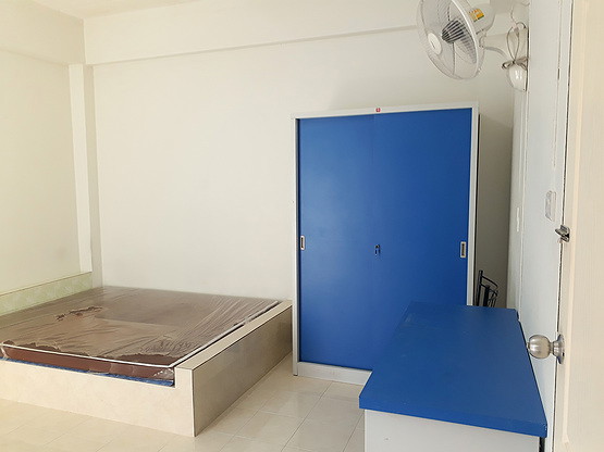 1 Bed Condo — photo 5