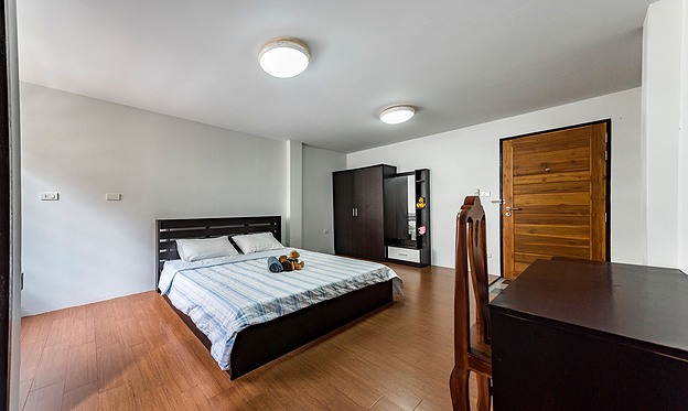 Condo · Khlong San, bangkok