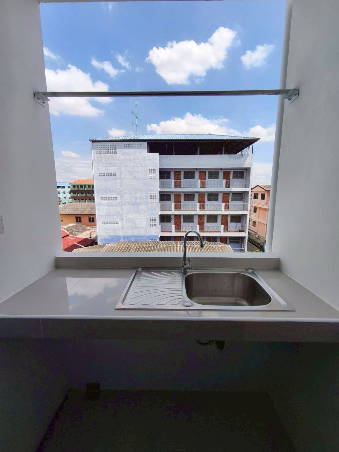 1 Bed Condo — photo 5