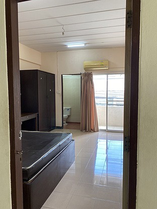 1 Bed Condo · Wang Thonglang, bangkok — photo 2