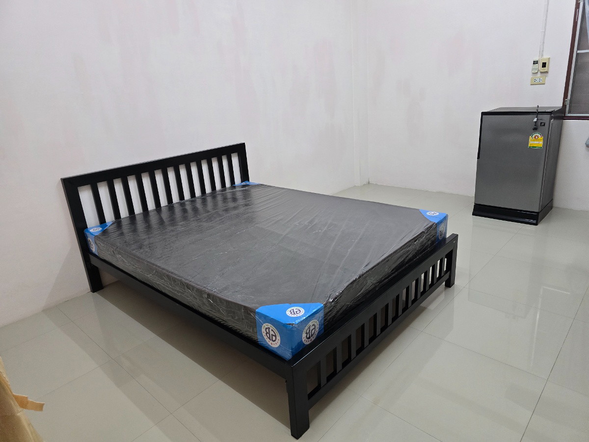 1 Bed Condo — photo 1