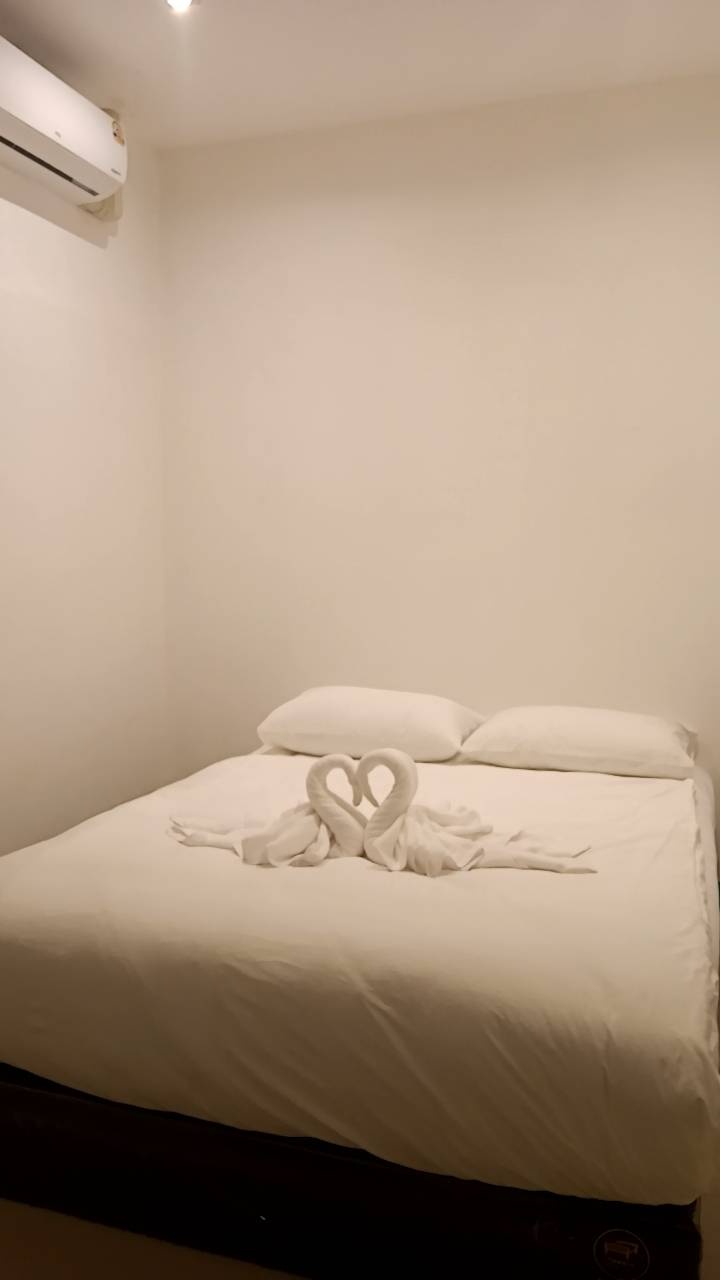 1 Bed Condo — photo 2